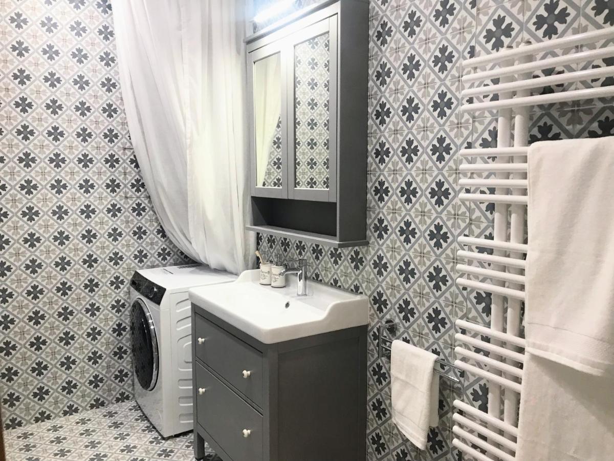 Attic Apartment On Waterfront / View / Netflix Prága Kültér fotó