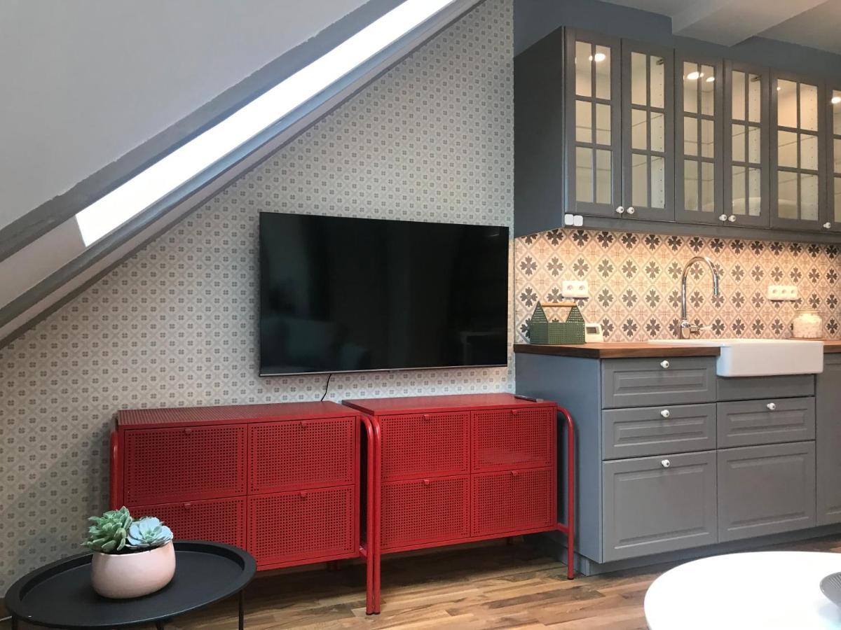 Attic Apartment On Waterfront / View / Netflix Prága Kültér fotó