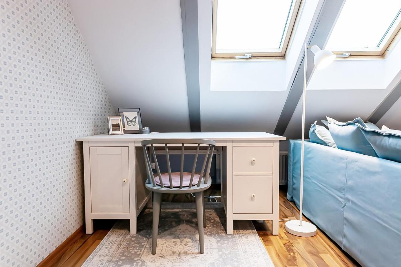 Attic Apartment On Waterfront / View / Netflix Prága Kültér fotó